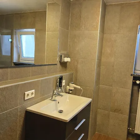 Apartment Viktoria 3 -