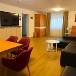 Viktoria 3 - *