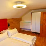 Viktoria 3 -
