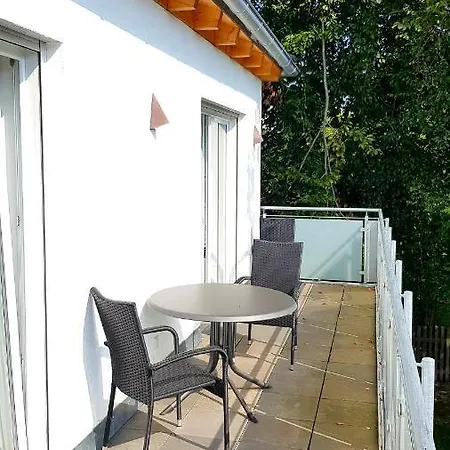 Viktoria 3 *